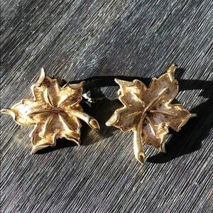 Vintage EMJ Maple Leaf Earrings